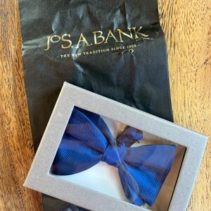 Jos. A. Banks Blue Bow tie